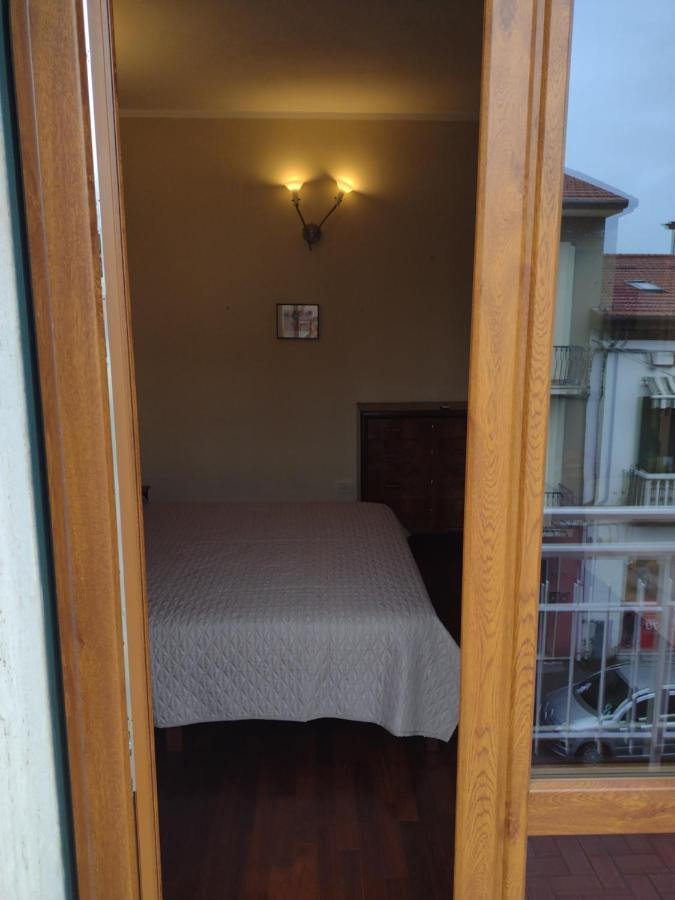 Mazzini Affittacamere Viareggio Bagian luar foto