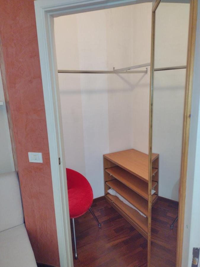 Mazzini Affittacamere Viareggio Bagian luar foto